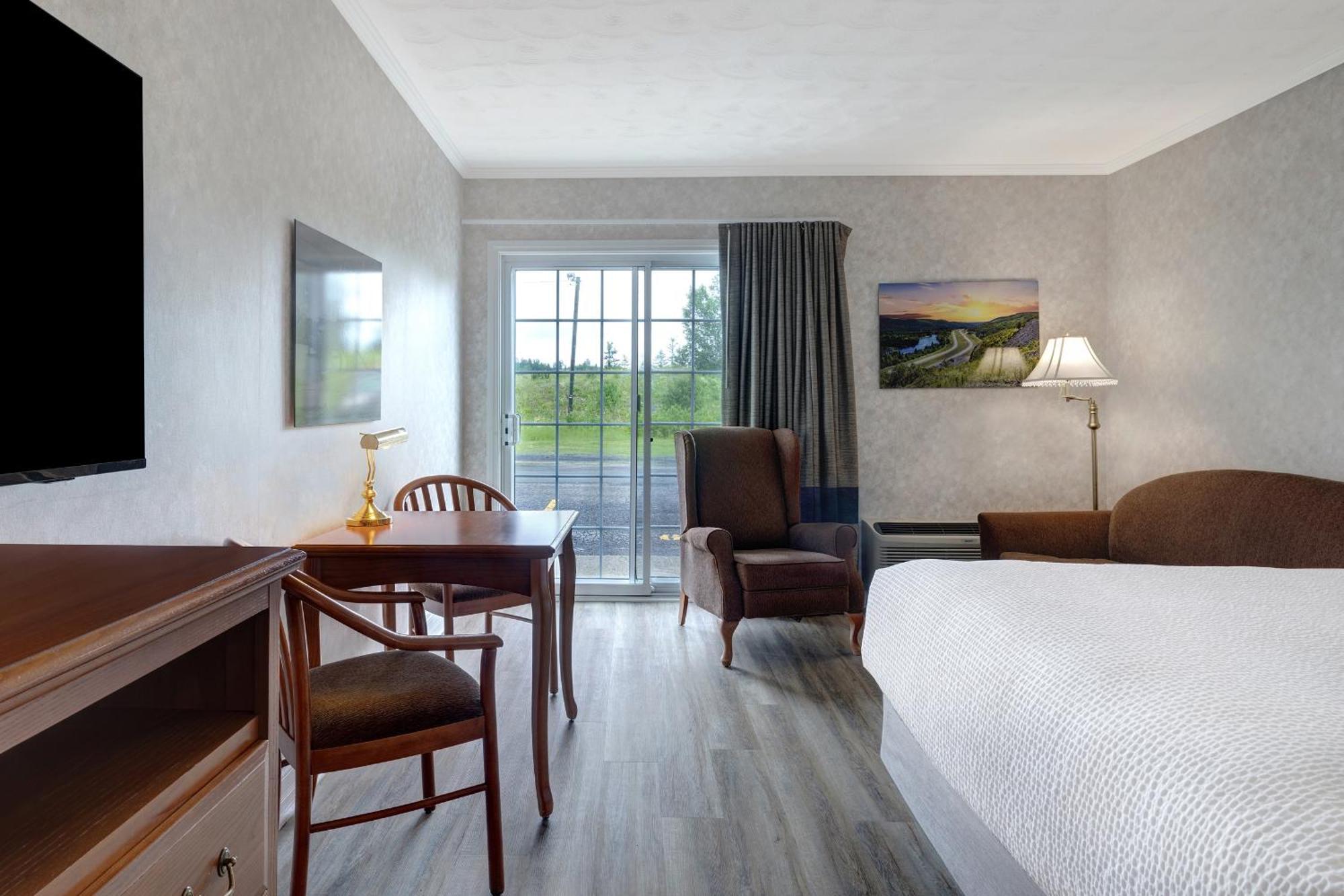 Days Inn By Wyndham Edmundston Εξωτερικό φωτογραφία