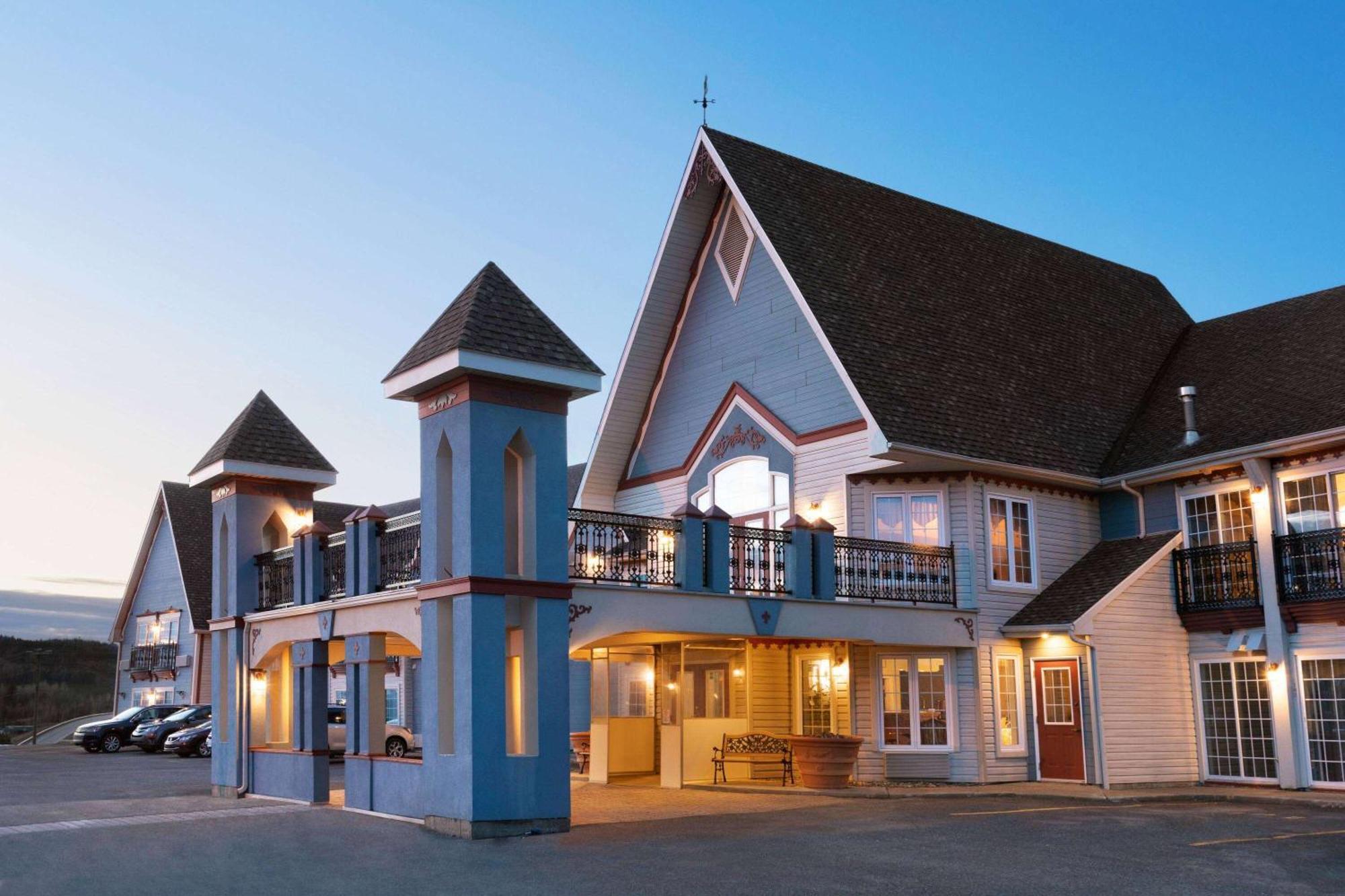 Days Inn By Wyndham Edmundston Εξωτερικό φωτογραφία