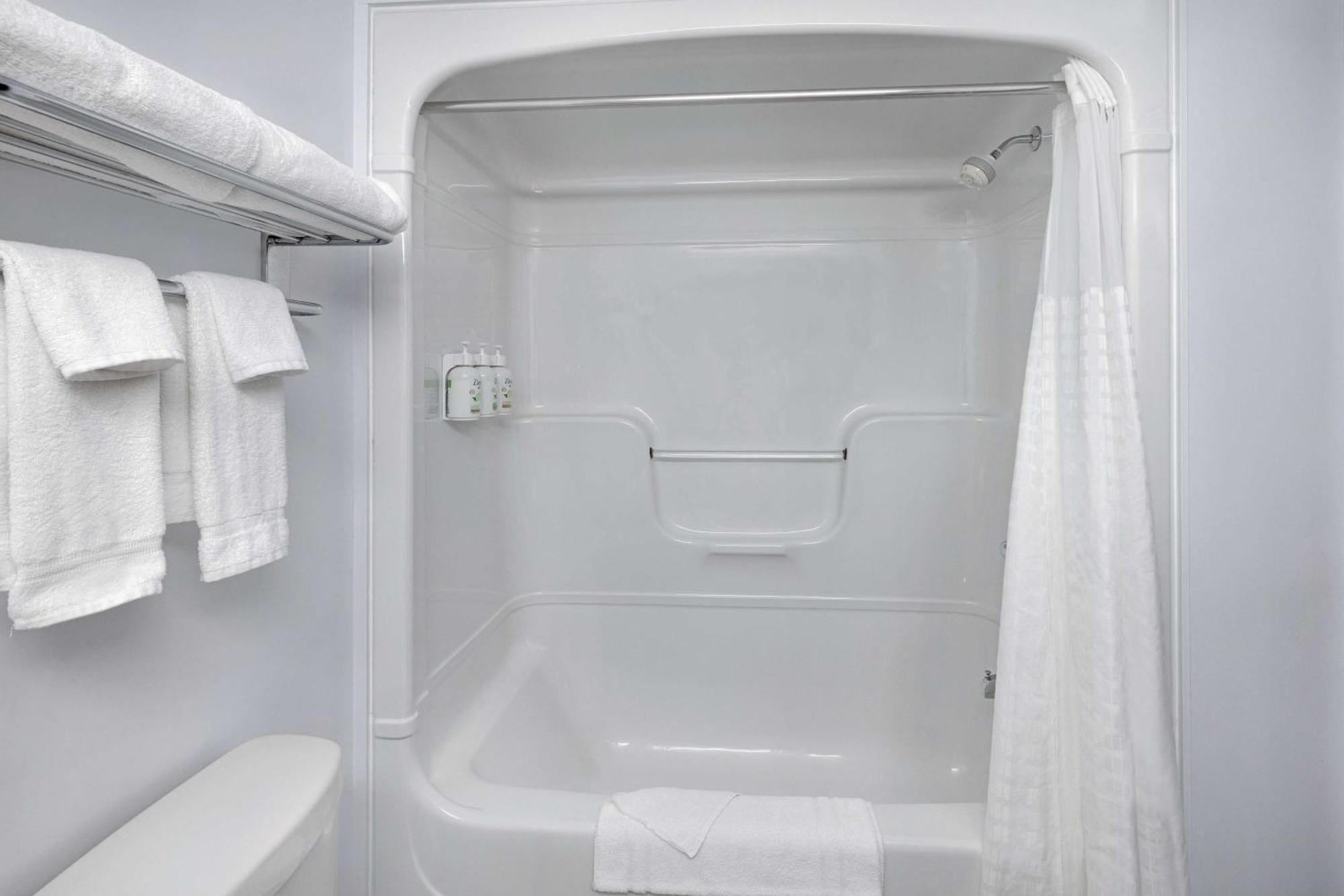 Days Inn By Wyndham Edmundston Εξωτερικό φωτογραφία