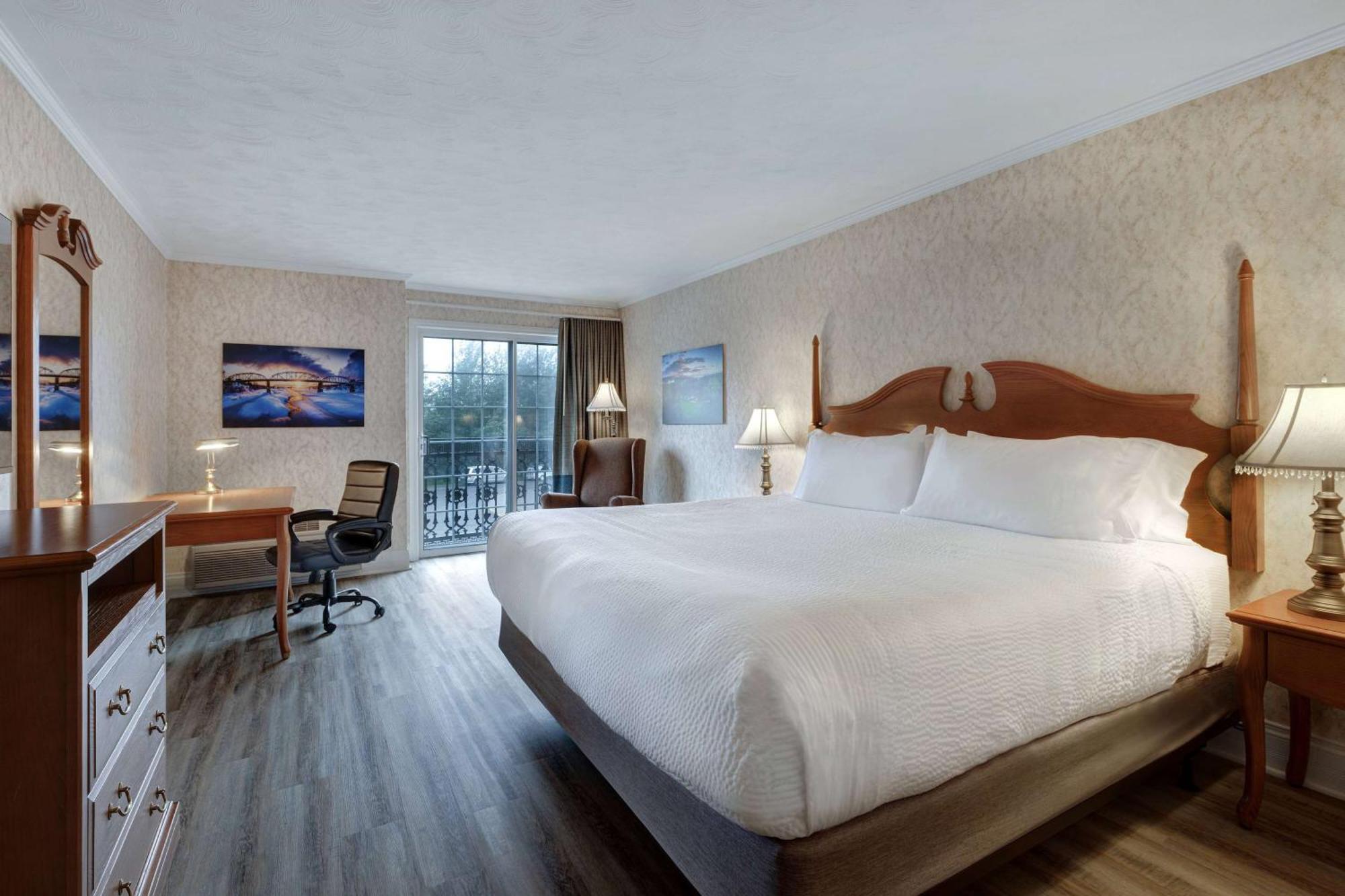 Days Inn By Wyndham Edmundston Εξωτερικό φωτογραφία