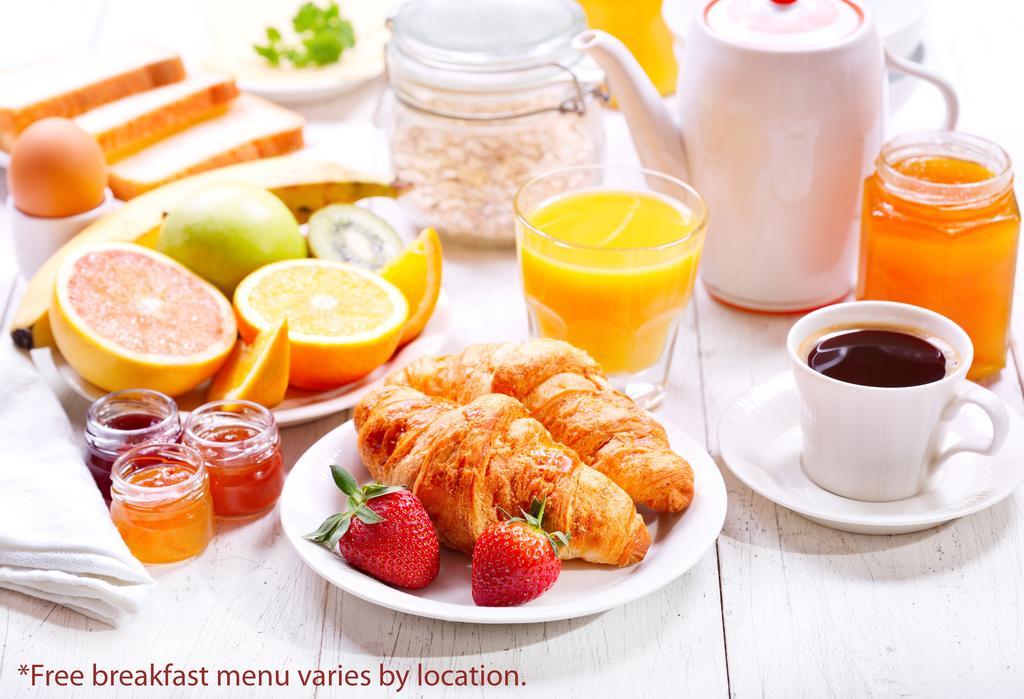Days Inn By Wyndham Edmundston Εξωτερικό φωτογραφία