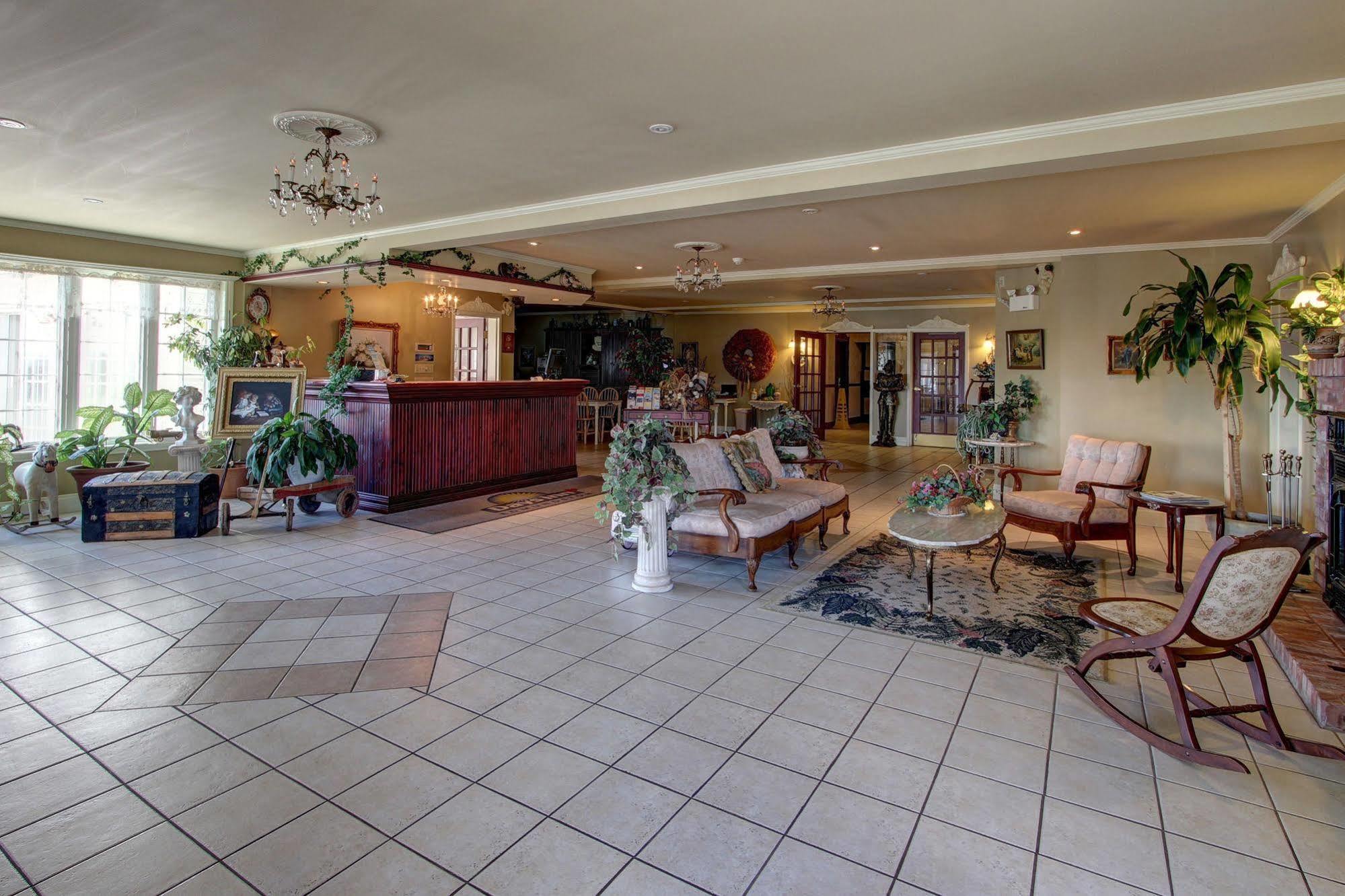 Days Inn By Wyndham Edmundston Εξωτερικό φωτογραφία